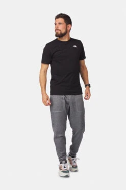 The North Face Foundation Left Chest Logo Shirt -Icebreaker Tshirts Winkel 2210000813632 012 nl