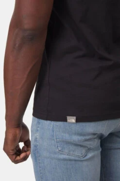 The North Face Never Stop Exploring T-Shirt 11 The North Face Never Stop Exploring T-Shirt -Icebreaker Tshirts Winkel 2210002466461 013 nl