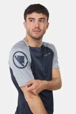 Endura Singletrack Fietsshirt Korte Mouwen 14 Endura Singletrack Fietsshirt Korte Mouwen -Icebreaker Tshirts Winkel 2210004090305 014 nl