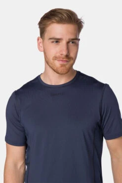 Craft Adv Essence Ss Tee M -Icebreaker Tshirts Winkel 7318573250849 014 nl