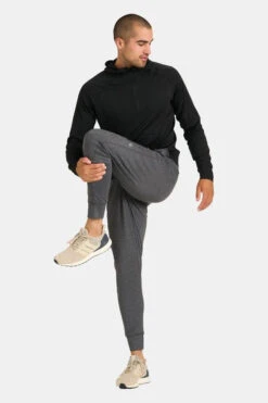 Vuori Ponto Performance 1/2 Zip Hoodie -Icebreaker Tshirts Winkel c12bab0057 7070 04 nl